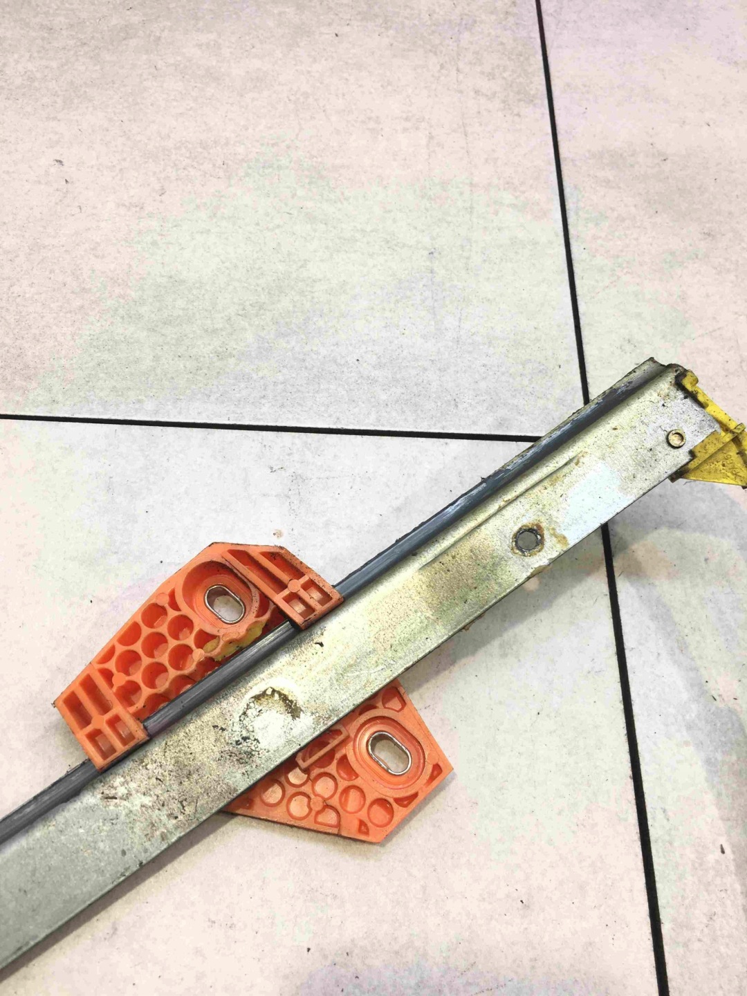 window regulator right front FIESTA MK4 0130821683