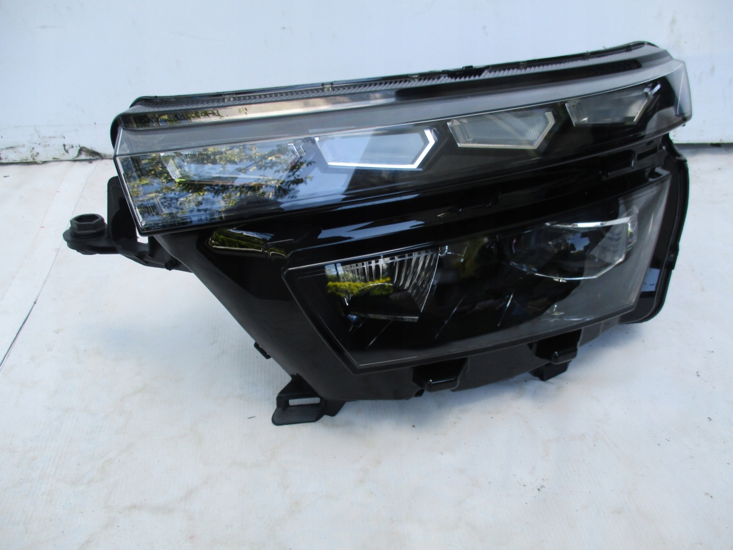 light left front front Skoda Kamiq Full LED 658941015B