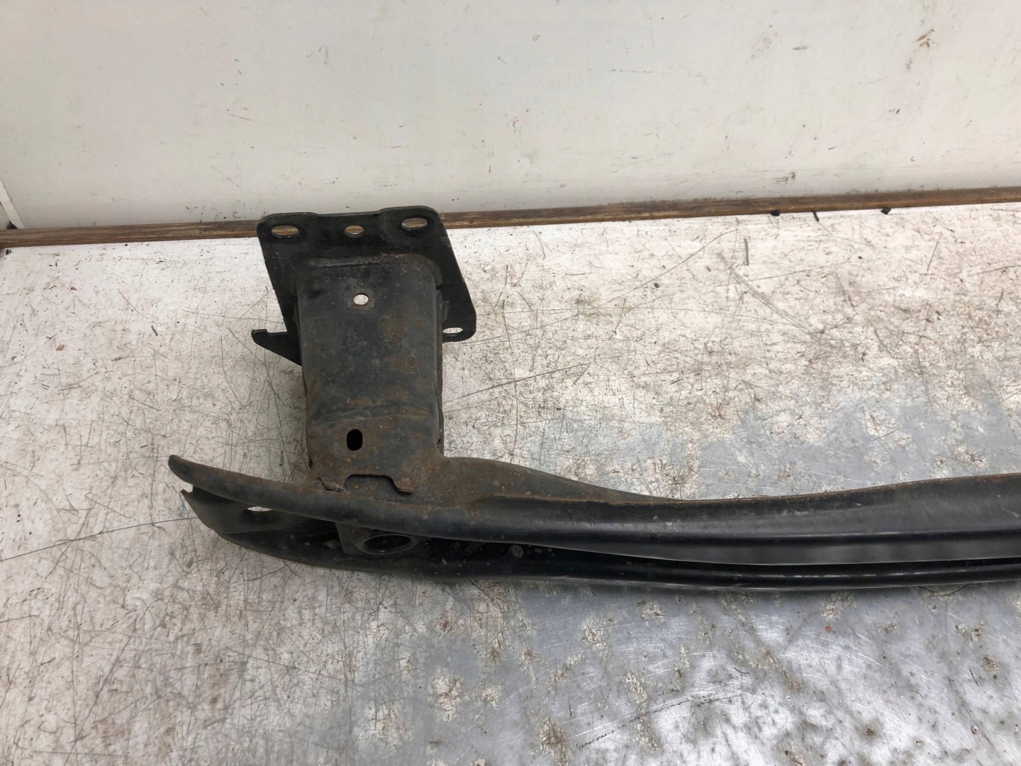 bumper support rear part VW TOURAN III 5TA807557A
