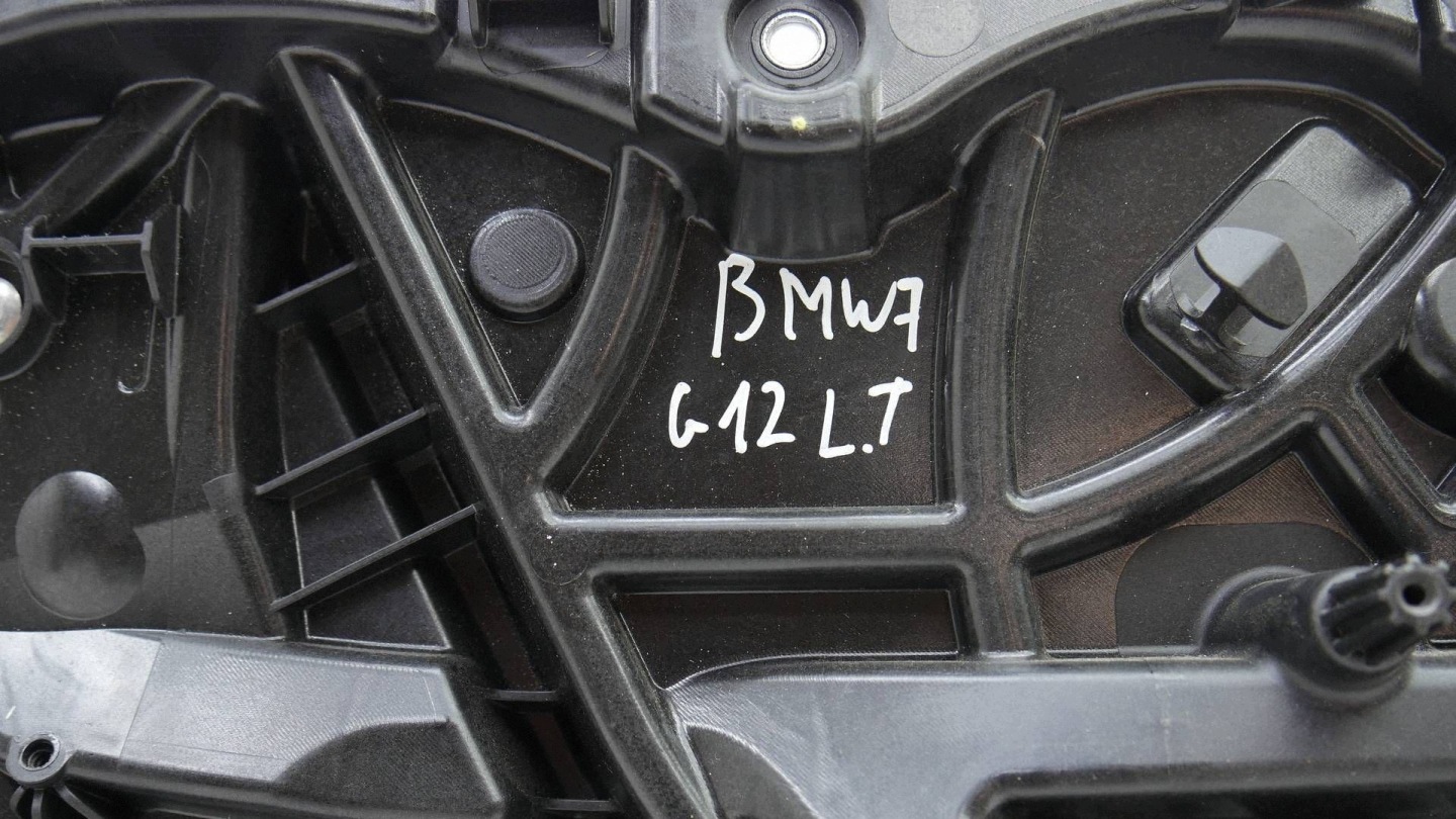 window regulator left rear part rear part side left BMW G11 G12 7479057