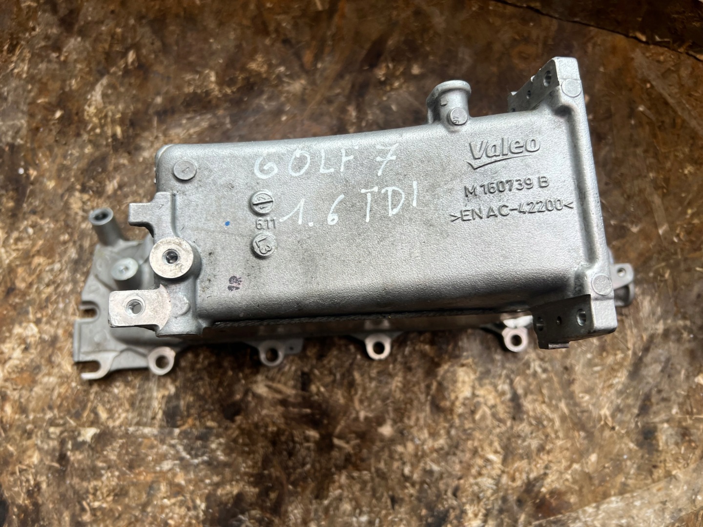 intake manifold AUDI A3 8V GOLF VII 1.6 TDI 04L129766R