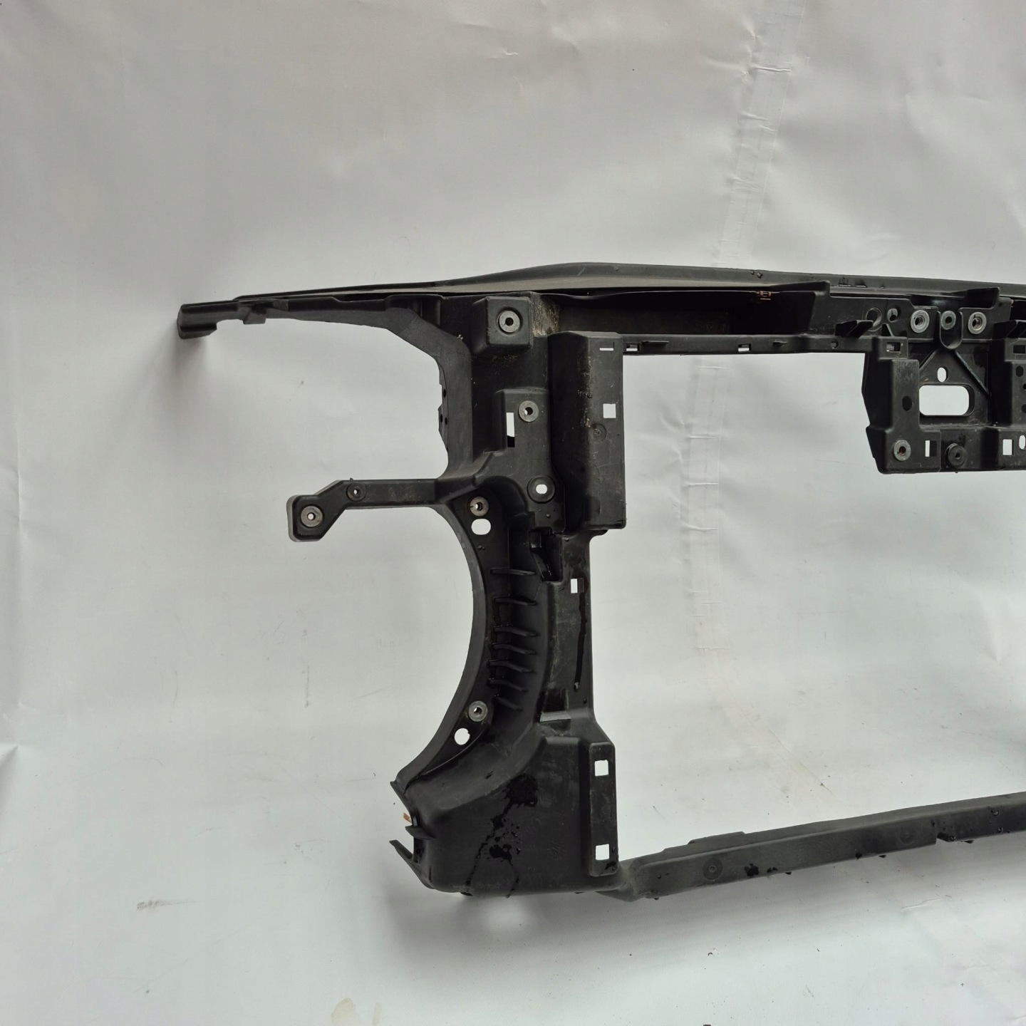 VW PASSAT B7 3AA 10- support panel for radiators pillar 3AA805588