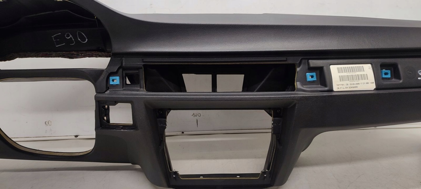 panneau d'instruments console airbag BMW E90
