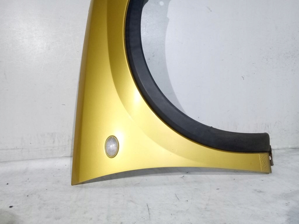 Opel Corsa C fender right right side Z40D