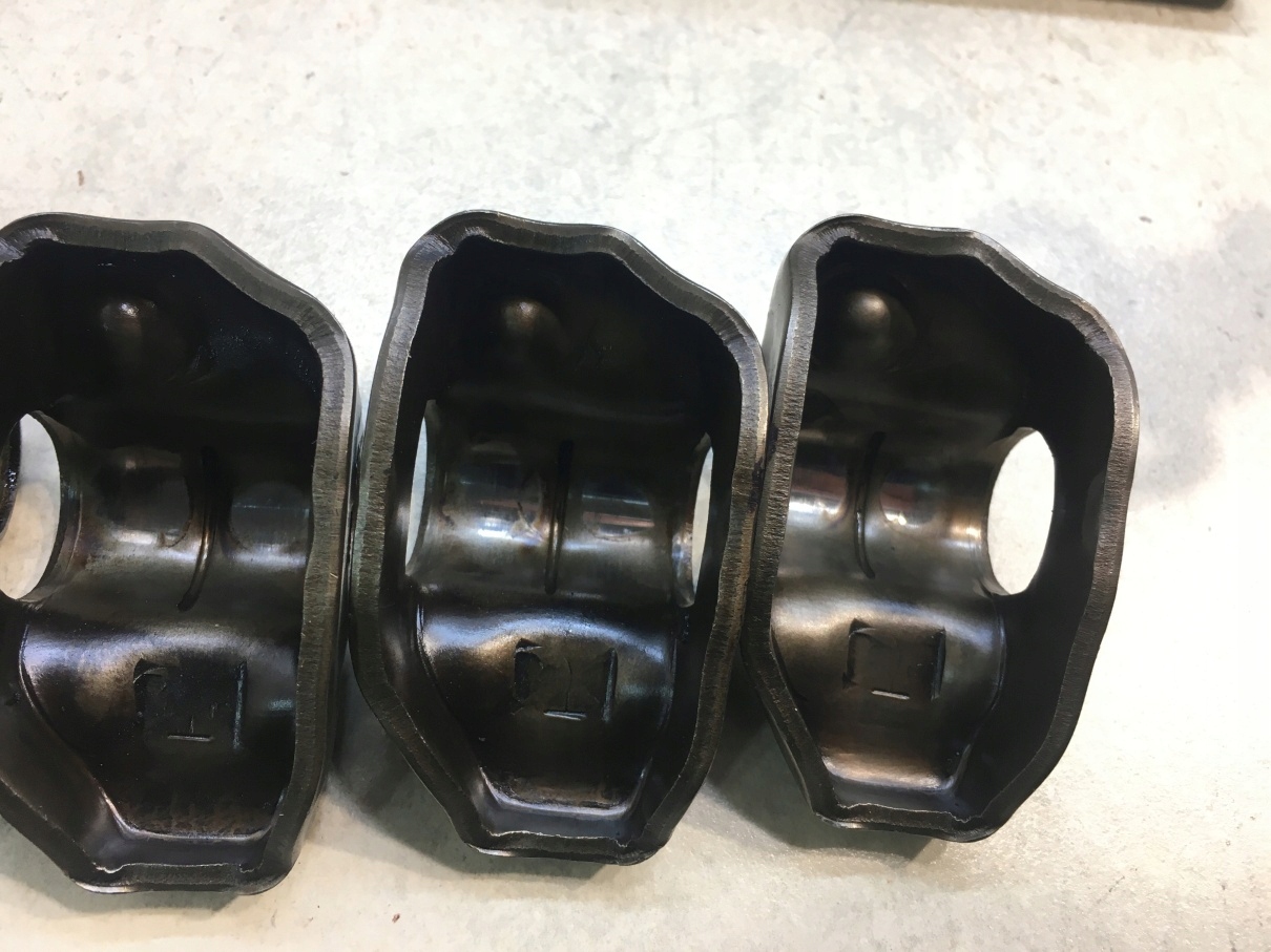 TESTATA DODGE CARAVAN III 3.3 V6 4621510A