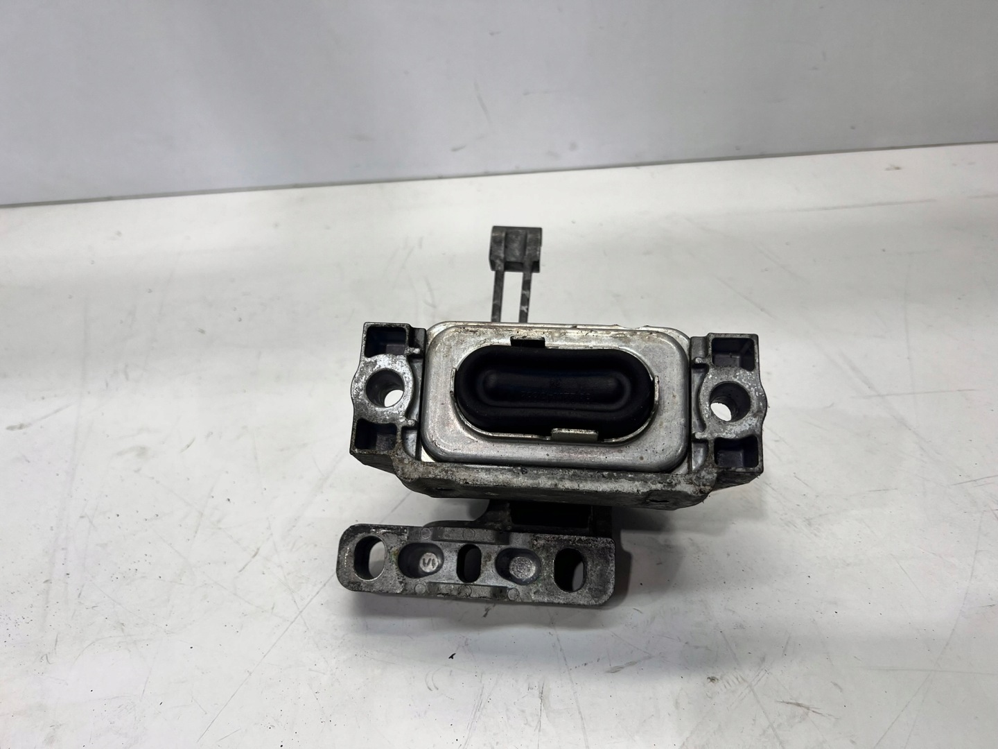 holder engine mount AUDI VOLKSWAGEN SEAT 5Q0199262CQ