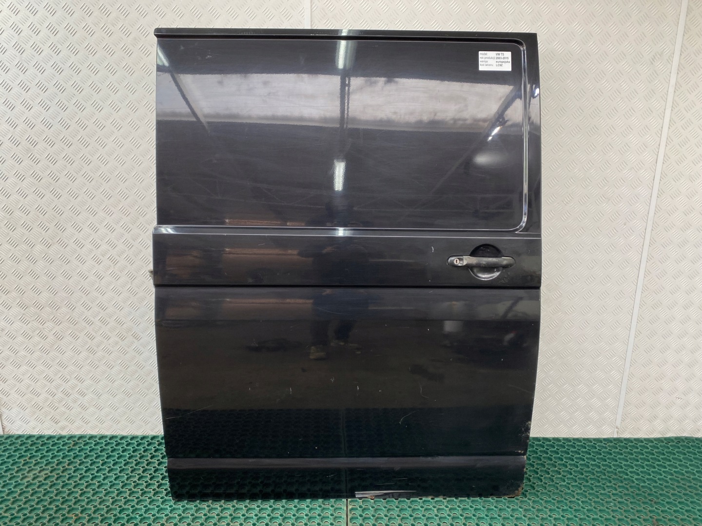 VW T5 03-09 door sliding side right complete colour LC9Z