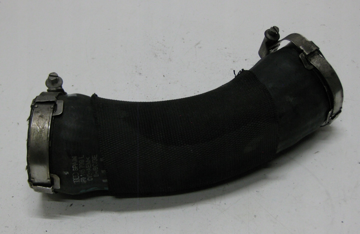 AUDI A6 C6 LIFT KOMBI trouba hadice intercoolera 4F0145709L