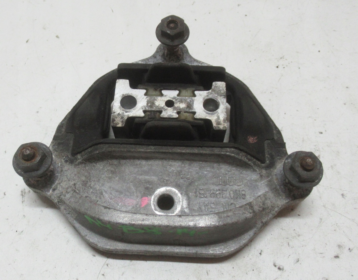 AUDI A4 B8 14R gearbox mount 8K0399151