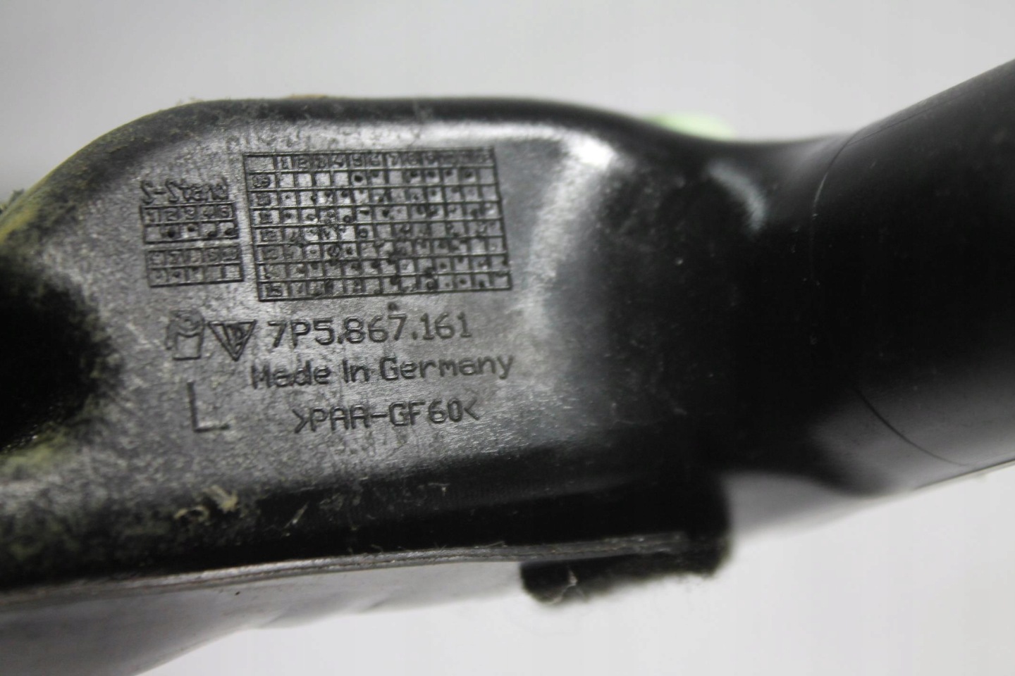bracket handle rear part 7P5867161 PORSCHE CAYENNE 7P 10