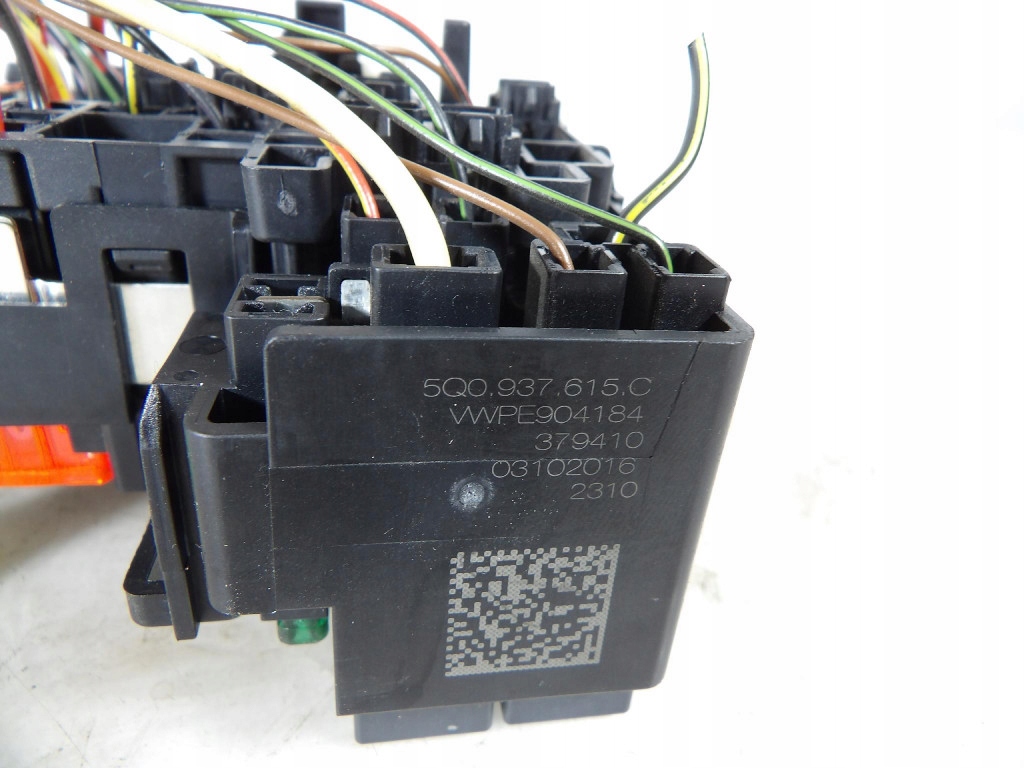 Kasten der Sicherungen SEAT OE 5Q0937615C