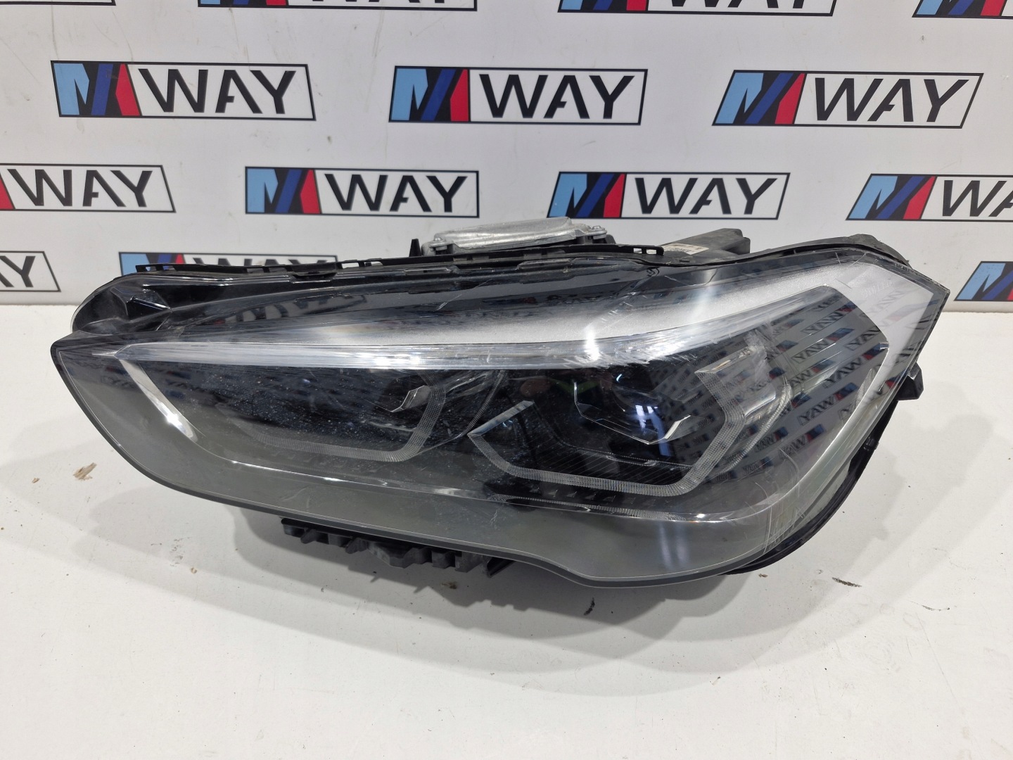 BMW X1 F48 light left front FULL LED LCI complete EUROPA 5A01177