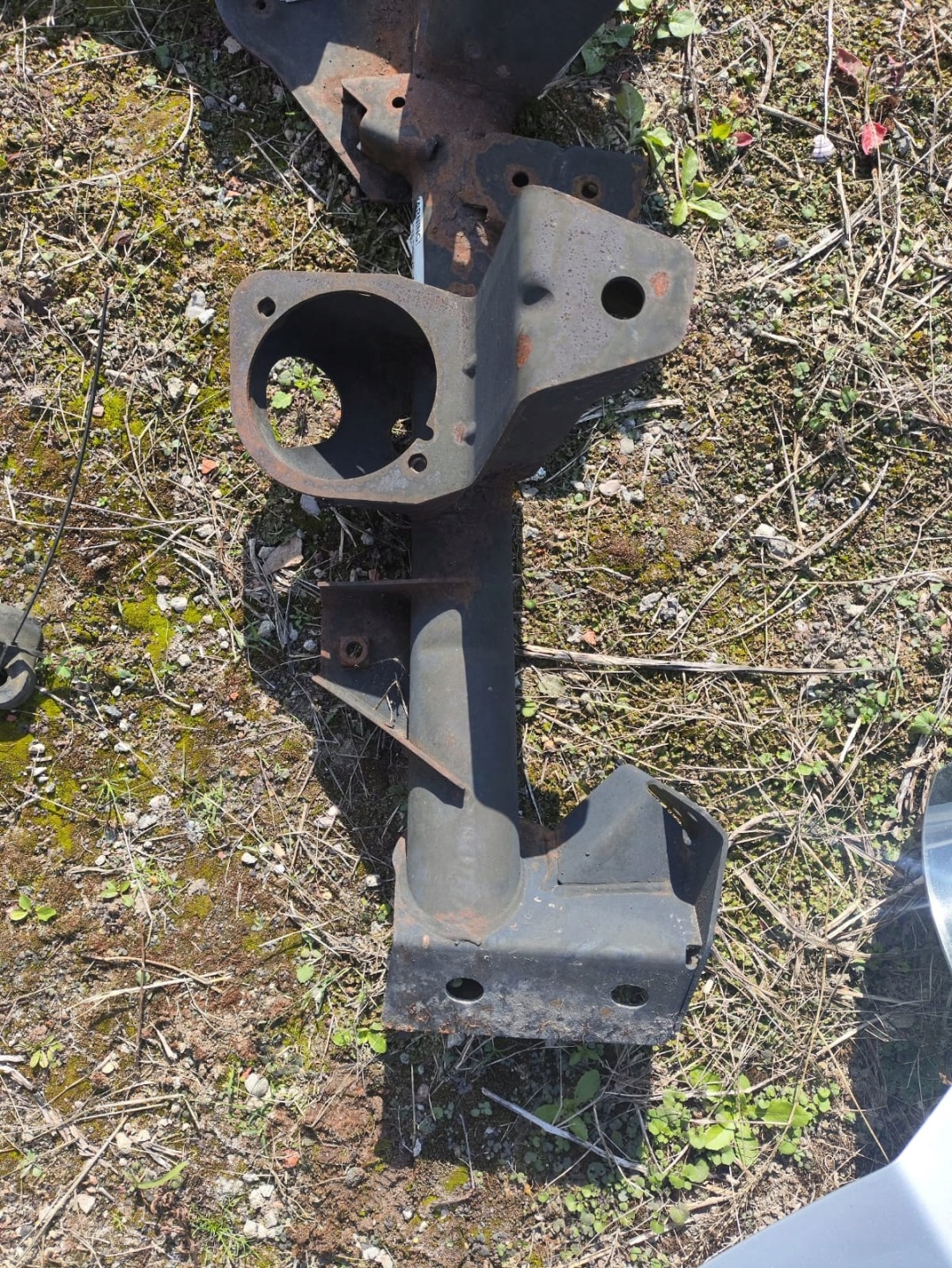 BMW X3 E83 suspension beam front axle beam 31103412098 3412098