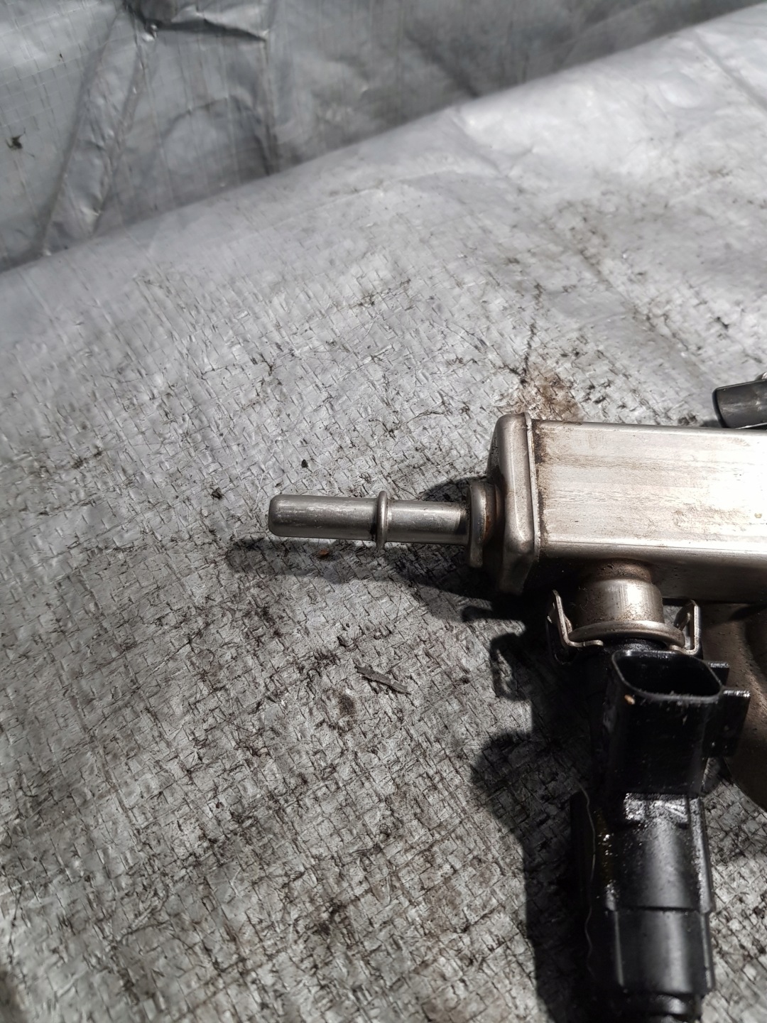 Rampe injection MAZDA 5 1.8 2.0 B 4M5G-9D280-FB LF6013150