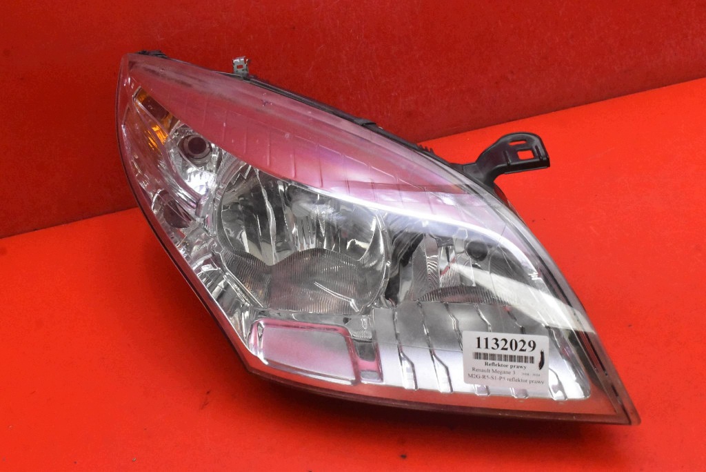 REFLEKTOR right light front EU 130702310900 RENAULT MEGANE 3 III 08-12