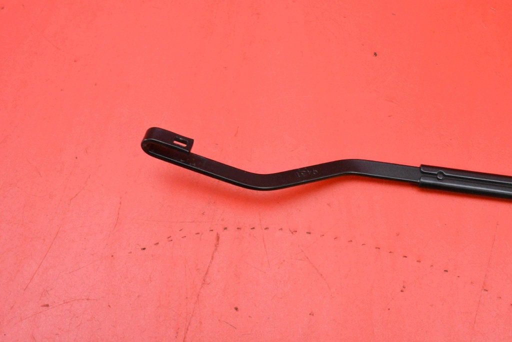 wiper arm front EU TOYOTA YARIS 4 IV GR 20