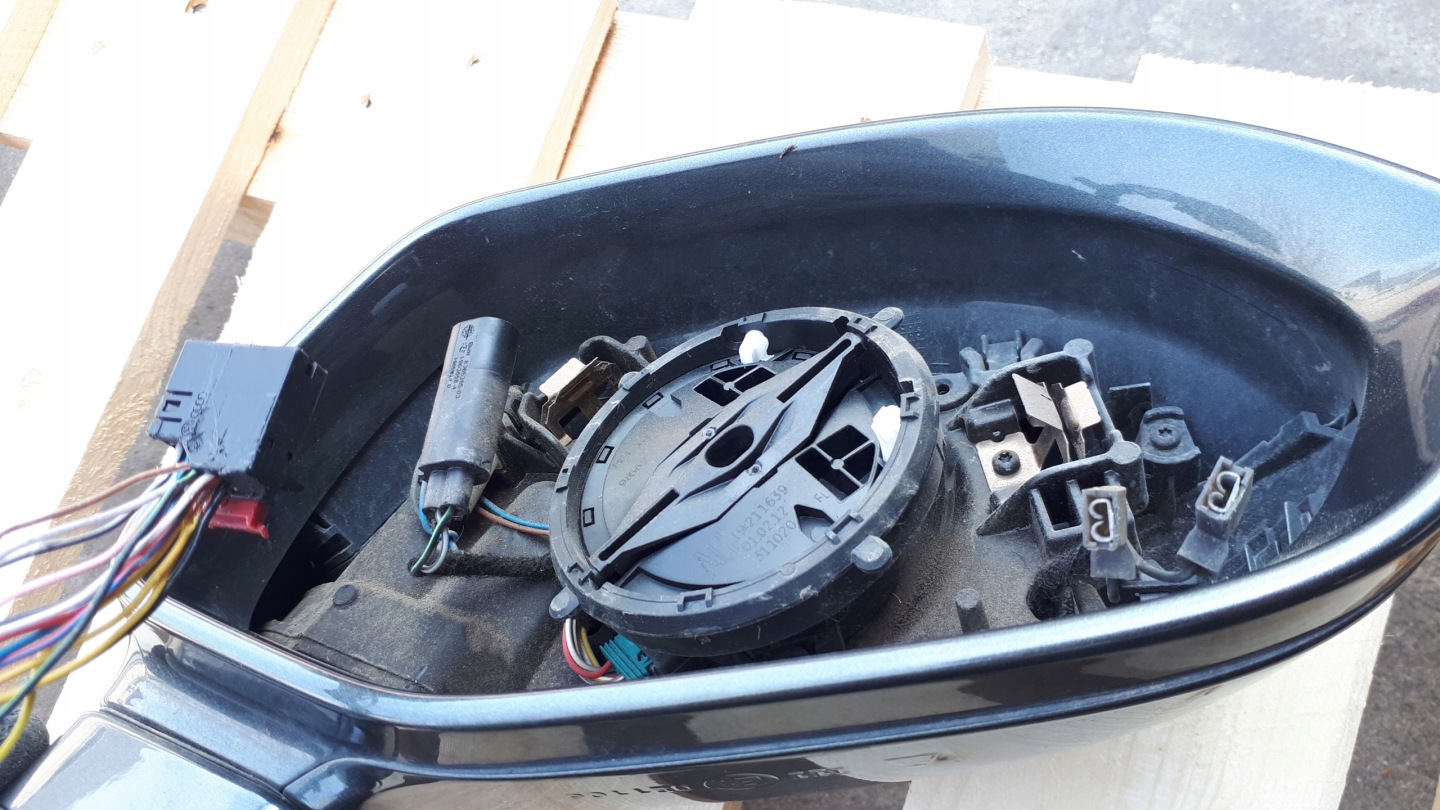 A7 4G S7 mirror right front SKLADANE ASYSTENT