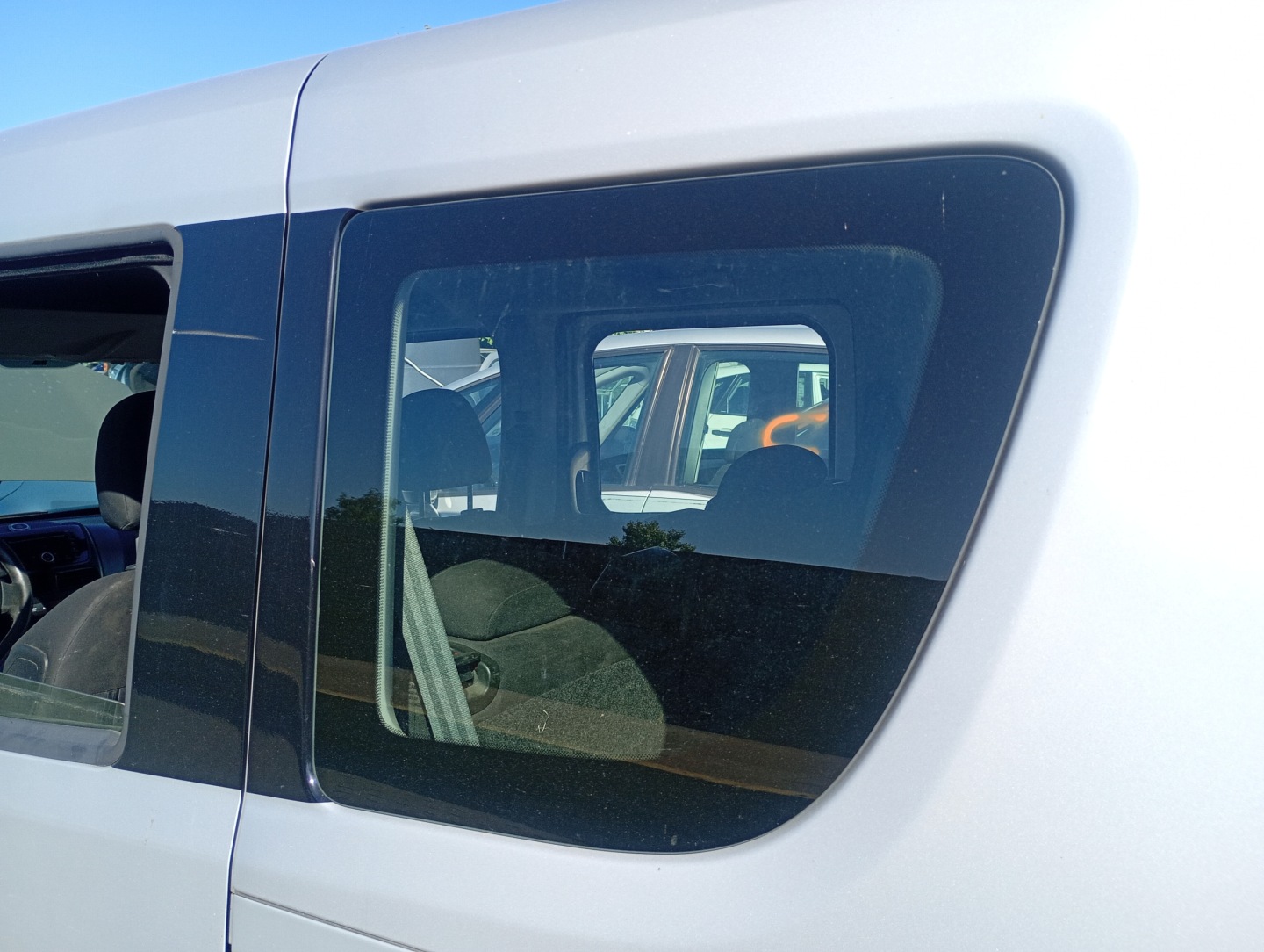 window side bodywork left rear part OPEL Combo 2 II 12-18 srebrny