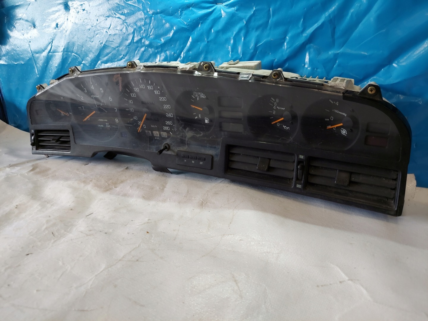 dials clock TOYOTA SUPRA A7 3.0L 830101B612