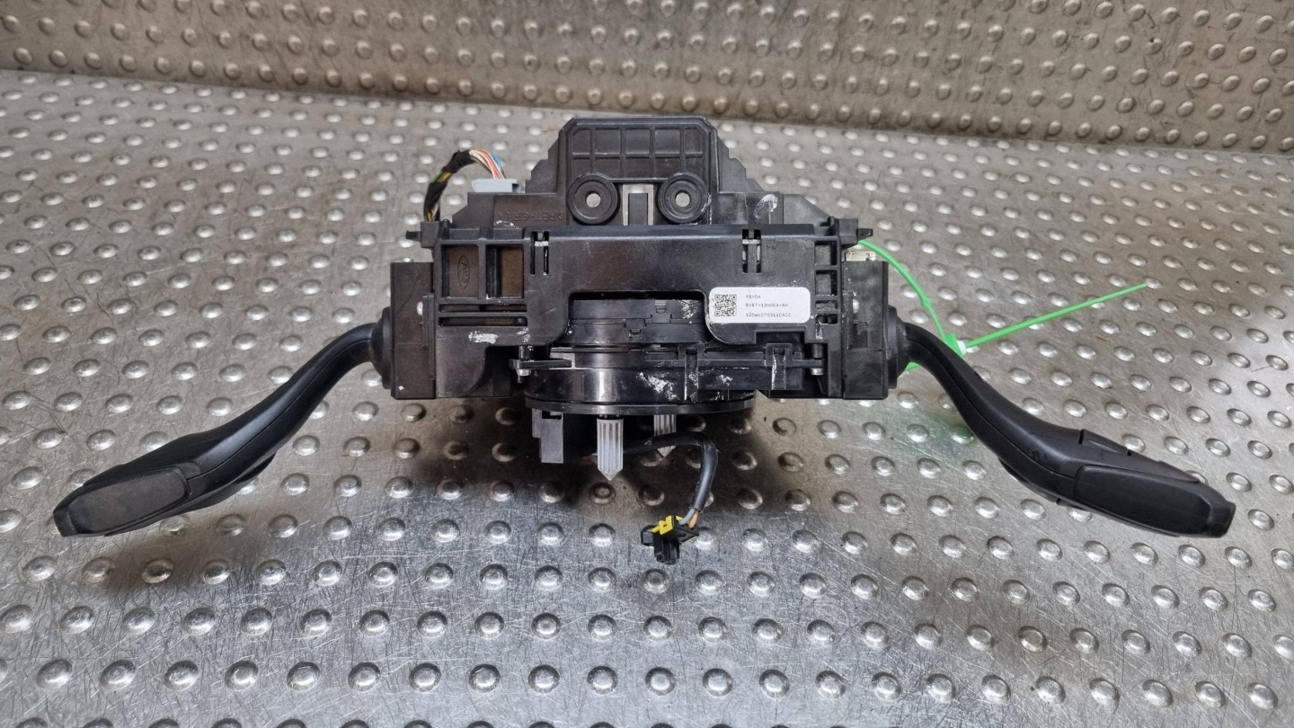 commodo commande levier commodo sous volant anneau BV6T-13N064-AH FORD C-MAX MK2 FOCUS MK3