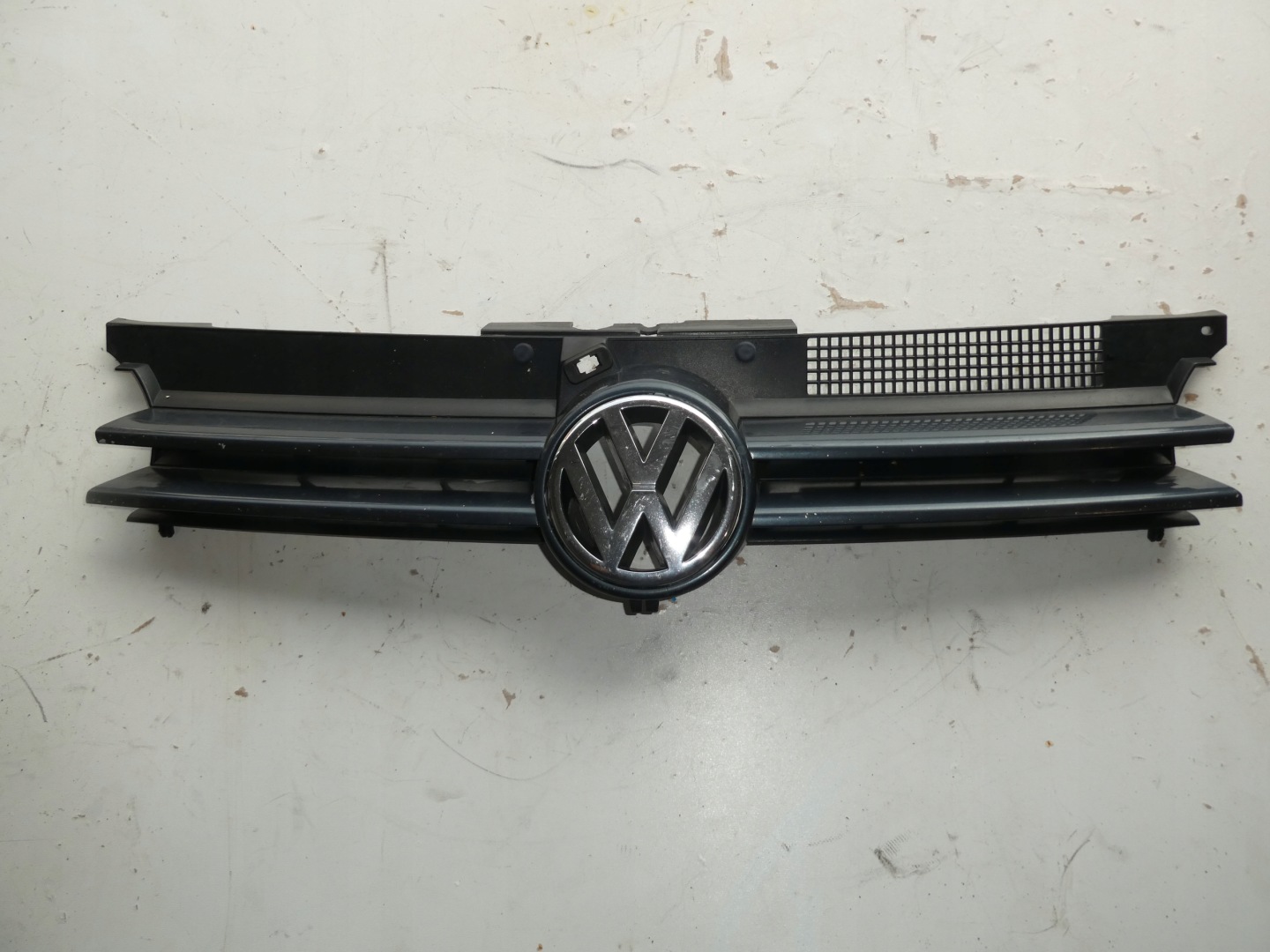 ORIGINAL GRILL GRILL VW GOLF IV 1J0853651G