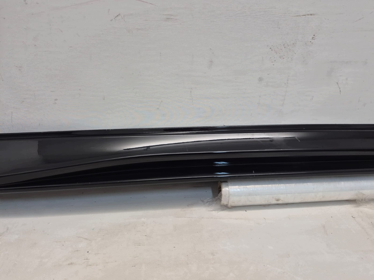 VW ID.7 14A 23- moulding threshold right 14A853856