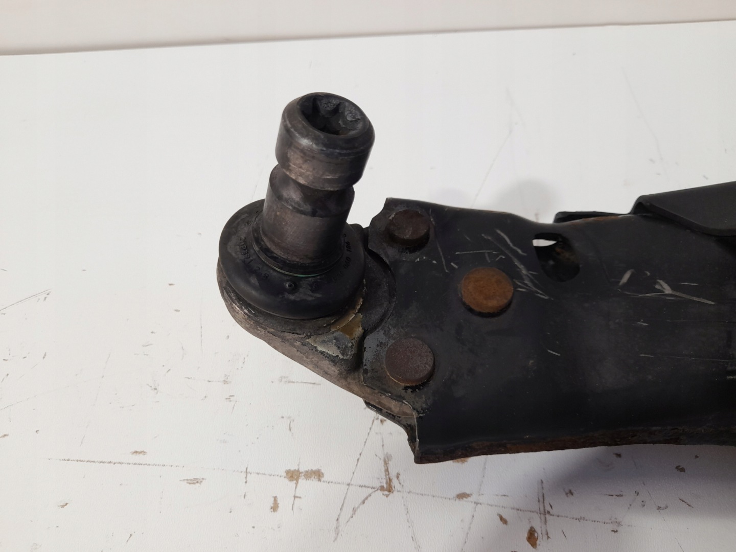 LAND ROVER EVOQUE arm front left FK72-3A053 (Q103)