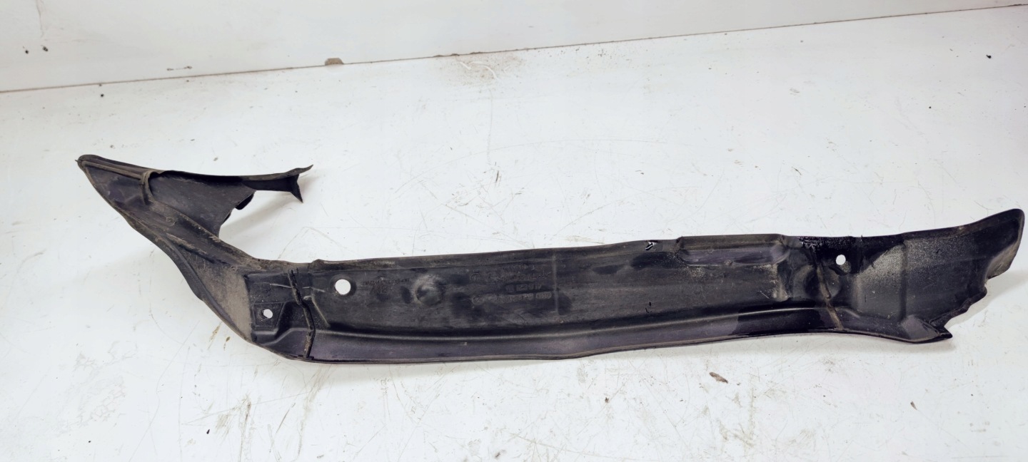 hangszigetelő sárvédöt bal AUDI Q7 4L0821111
