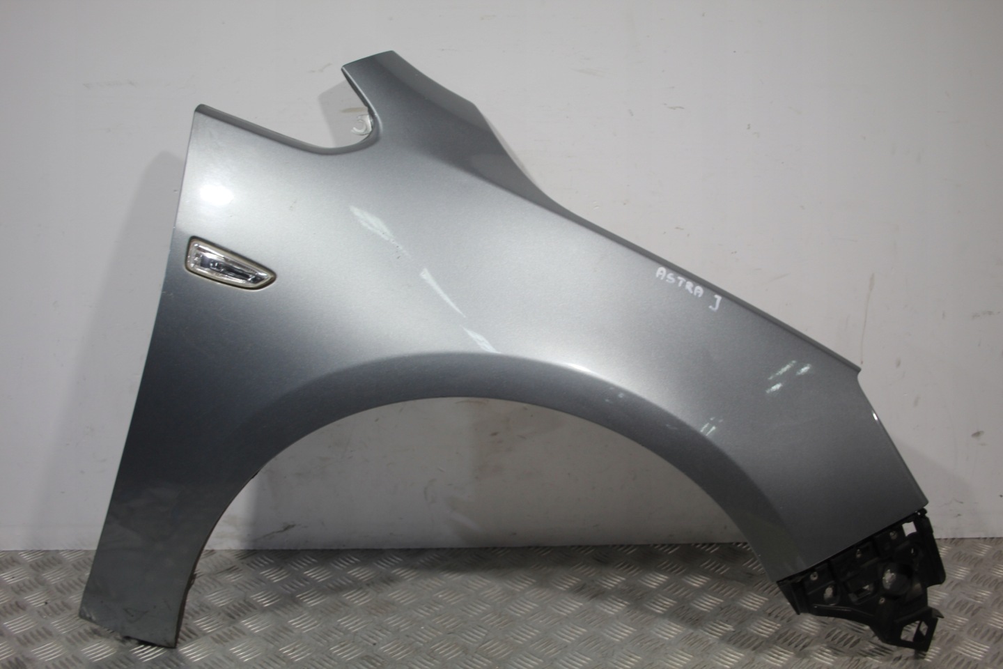 fender right front front OPEL ASTRA J IV 4 LIFT