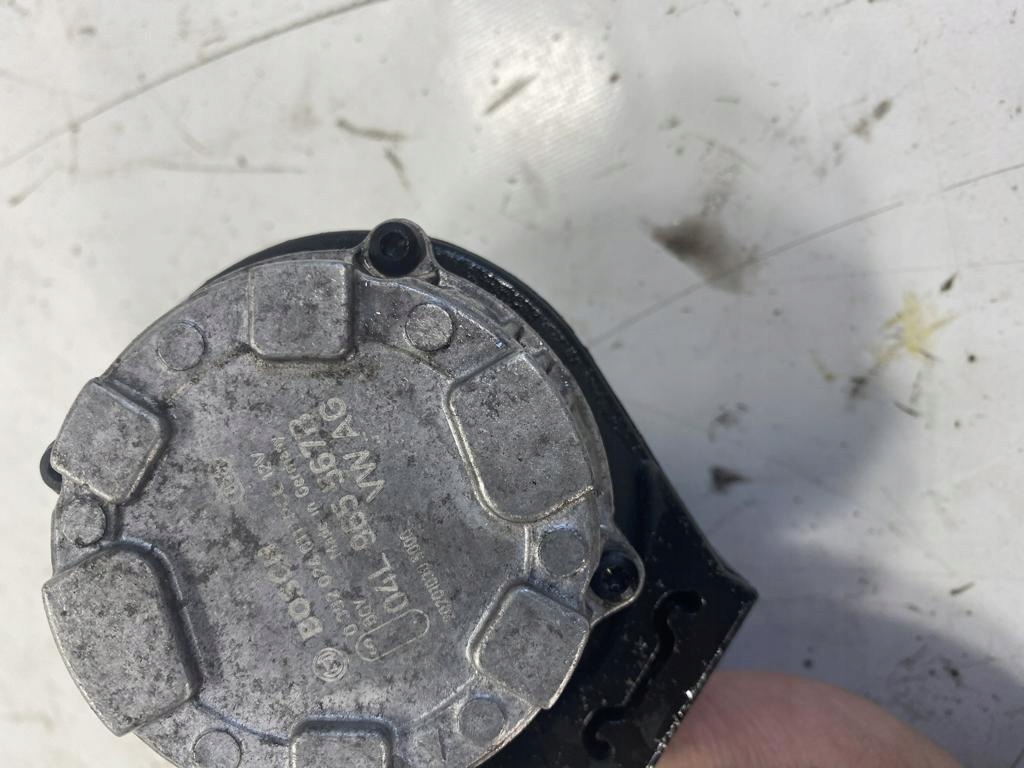 supplementary water pump VW PASSAT B8 LIFT 04L965567B