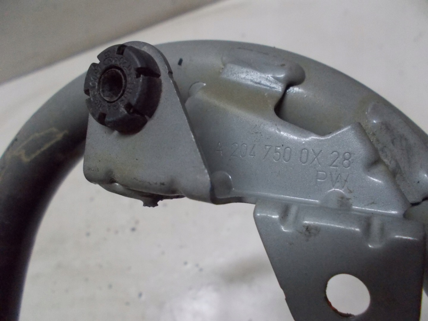 MERCEDES W204 2.2 CDI 11R hinges bonnet A2047500X28
