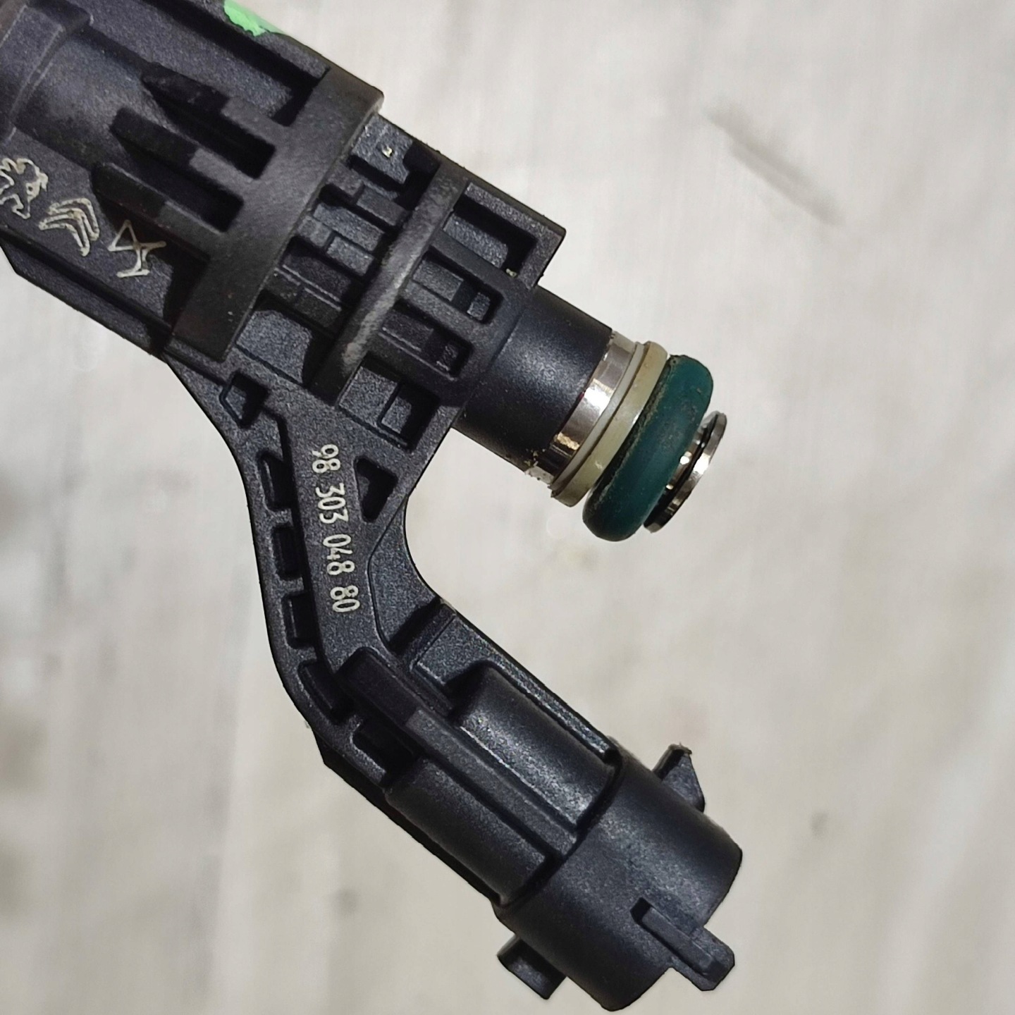injector Opel Corsa F 9830304880