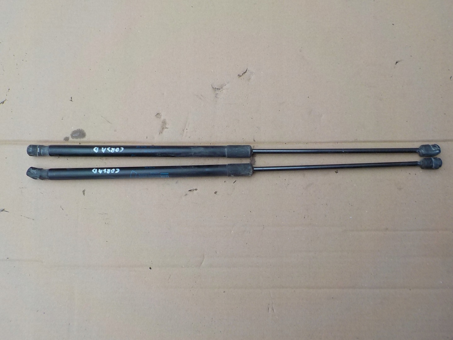 Dämpfer heckklappe heck komplet opel corsa d 5D 2011r