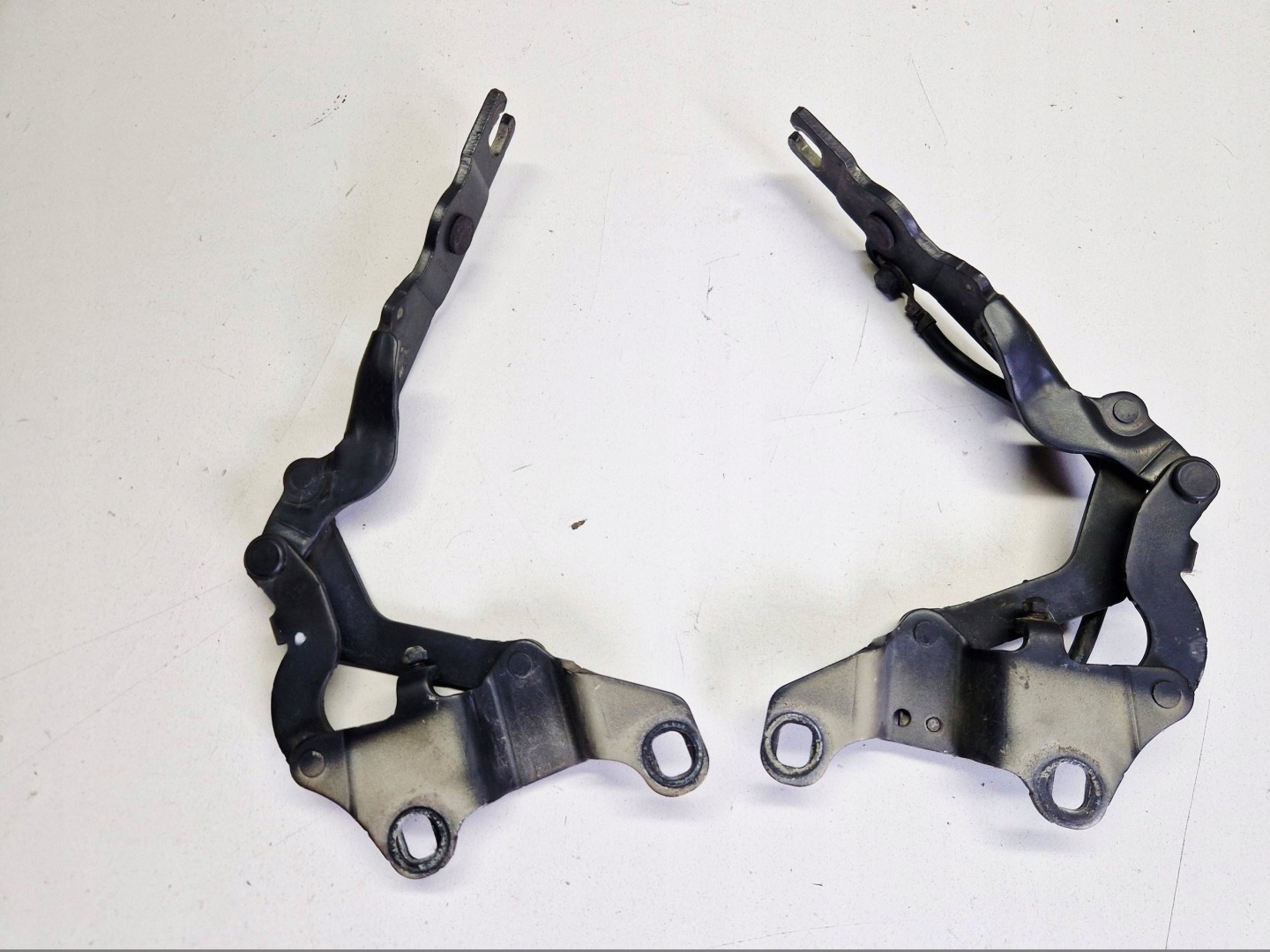 Cerniere cofano BMW 1 E81 E87 7060560