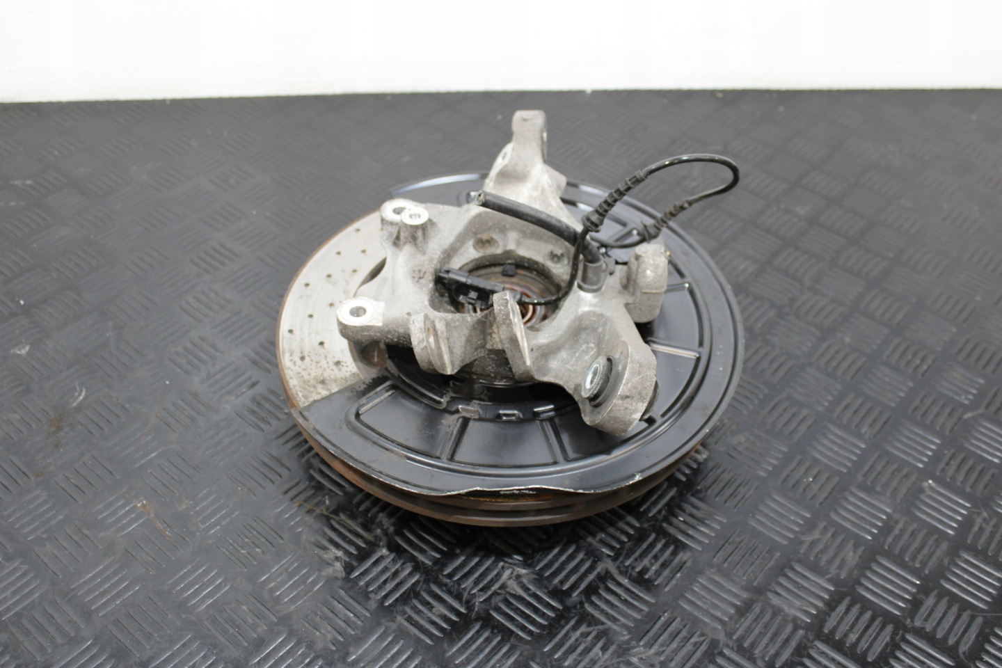 swing left rear part 670006804 MASERATI GHIBLI M157