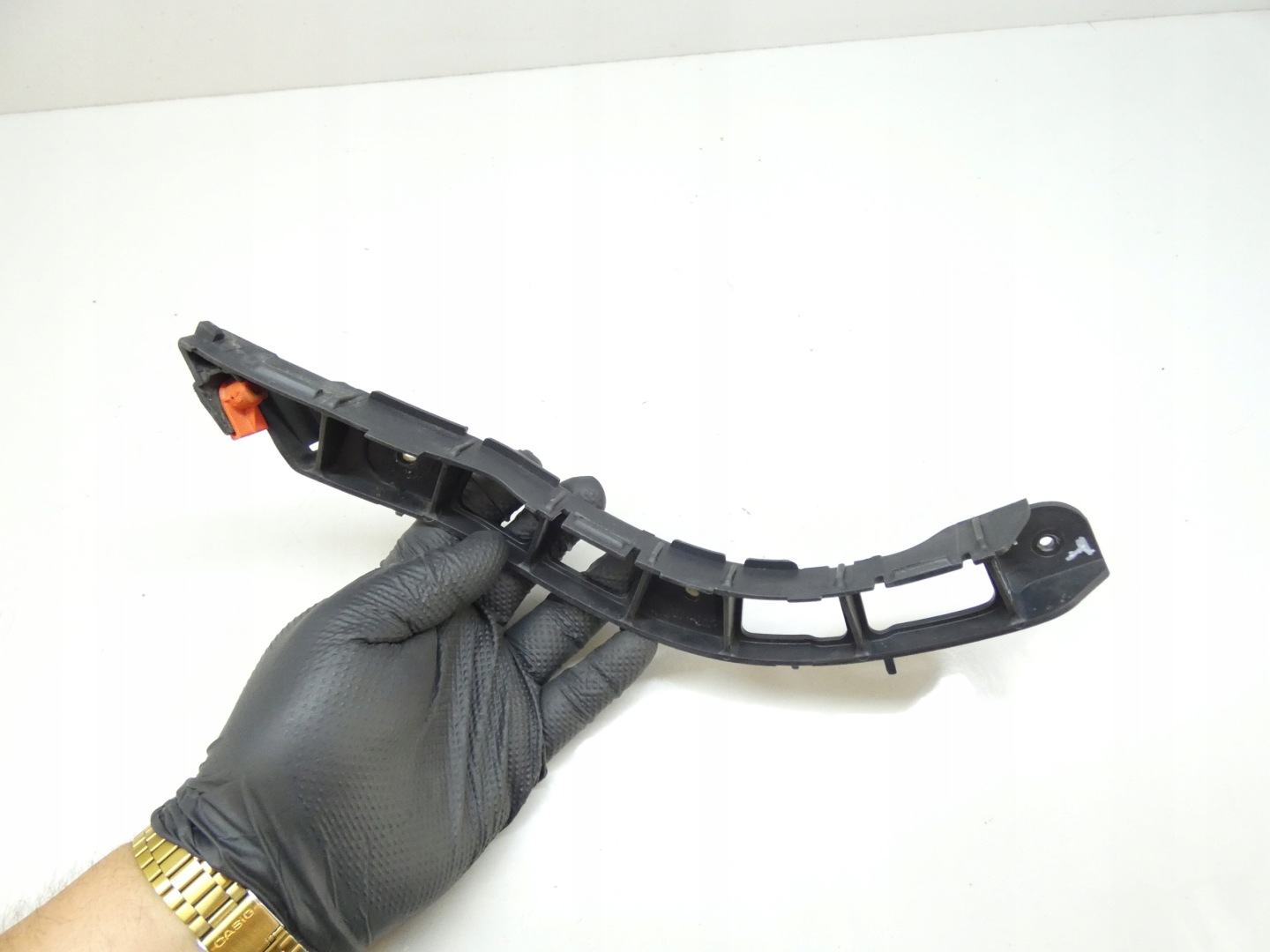 bumper bracket left rear part small OPEL VECTRA C KOMBI 02-08 13100346