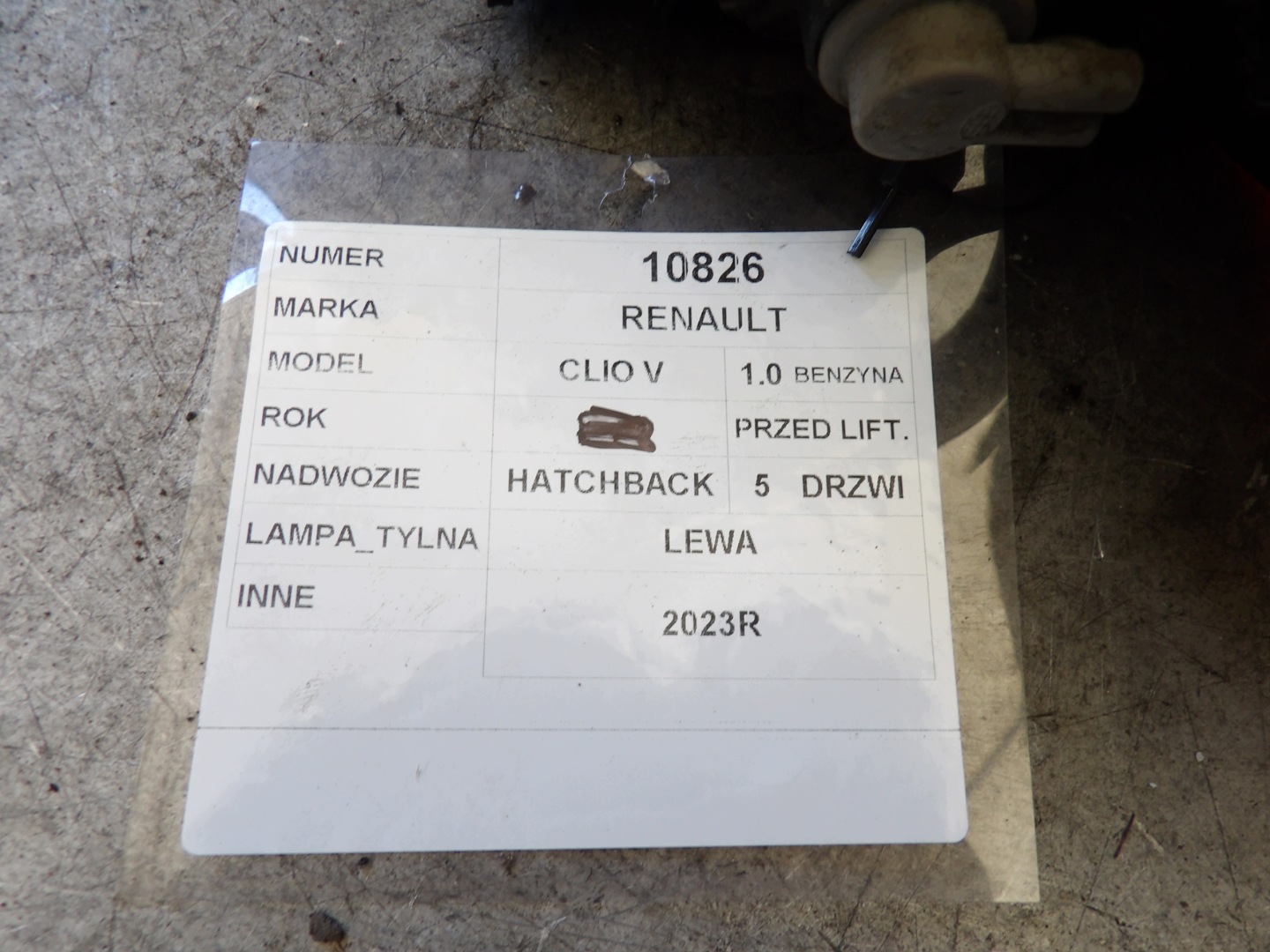 new originál light rear Renault Clio V left Numer Katalogowy 265551035R
