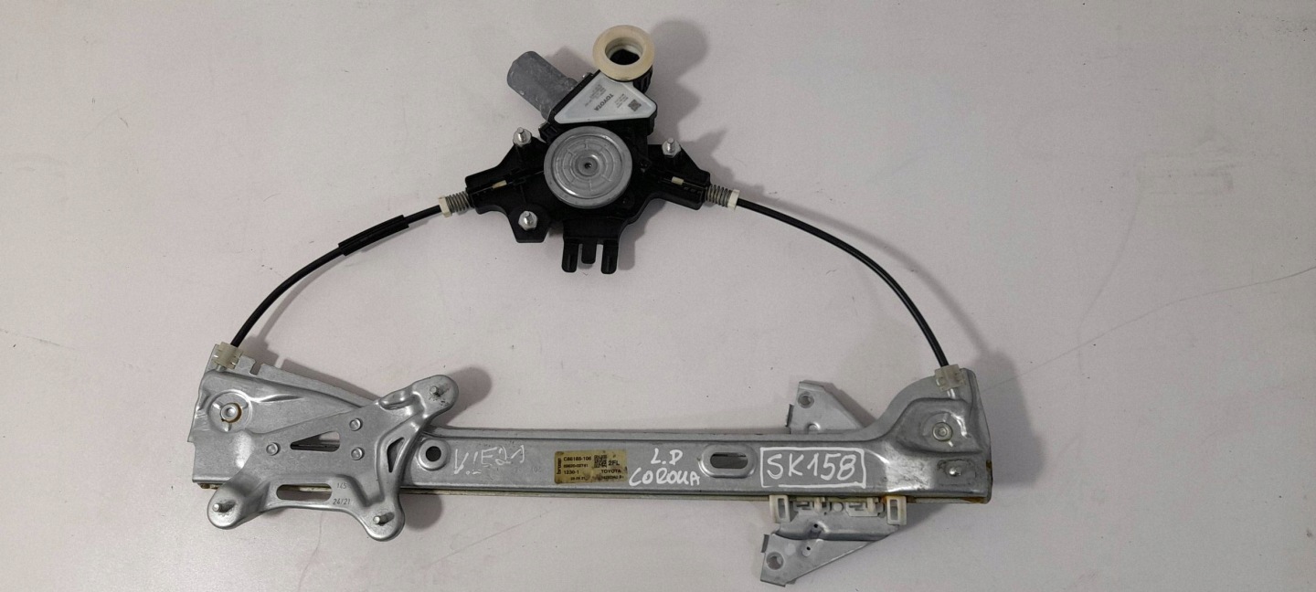 Toyota Corolla E21 window regulator front left 6982002741 (SK158)