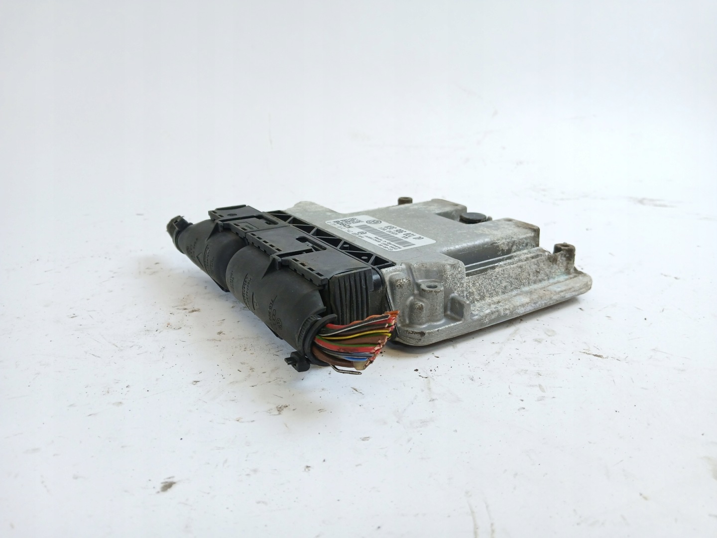 VW PASSAT B6 1.9 TDI centralina motore 03G906021DP