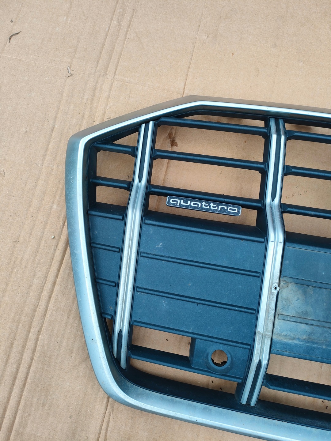 ! Grille 4K0853651F 4K0853653F Audi A6 C8 Chrom