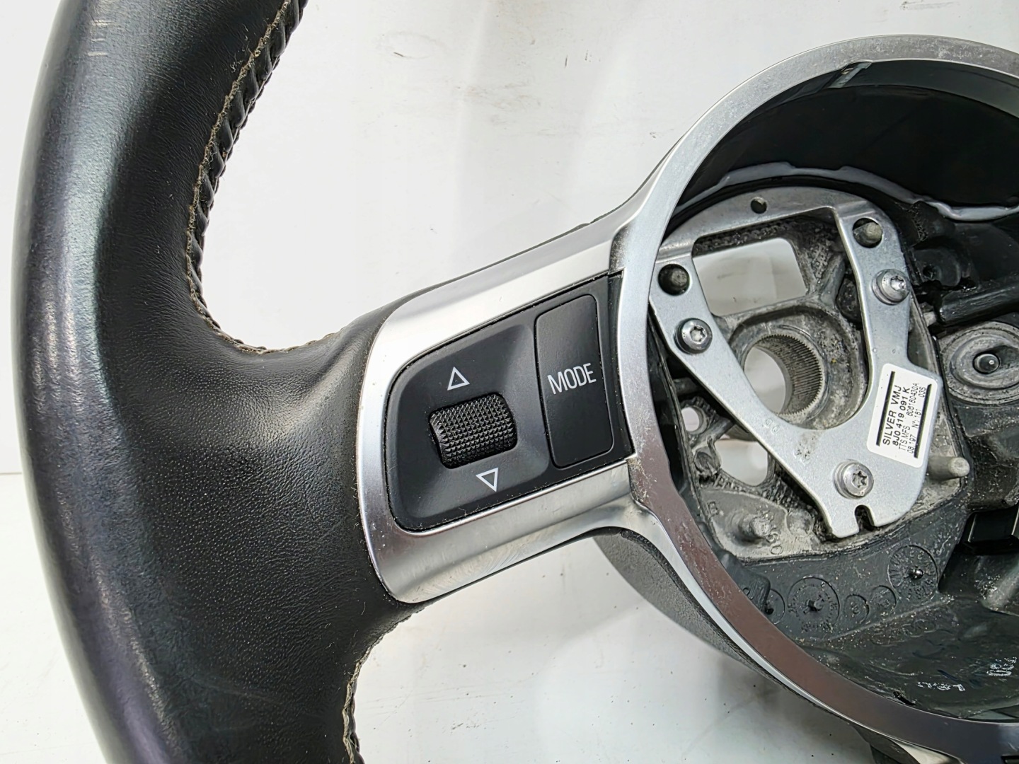 steering wheel, leather MULTI BIALA NIC SCIETA AUDI TT TTS 8J 8J0419091K BDB 23/25