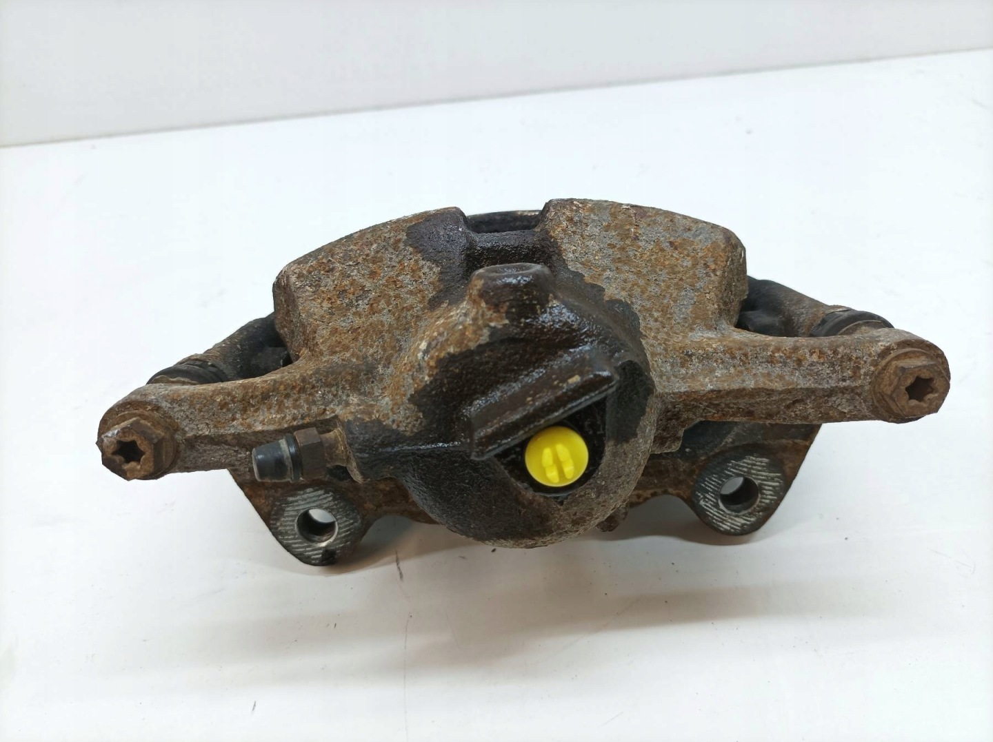 caliper brake left front 2.0 TDI VW Volkswagen Caddy III (2003- )