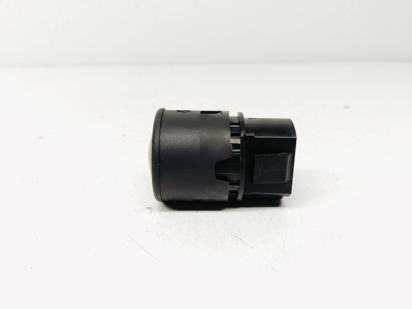 button Start Stop Renault Scenic II 1.9 DCI 04r 107959A