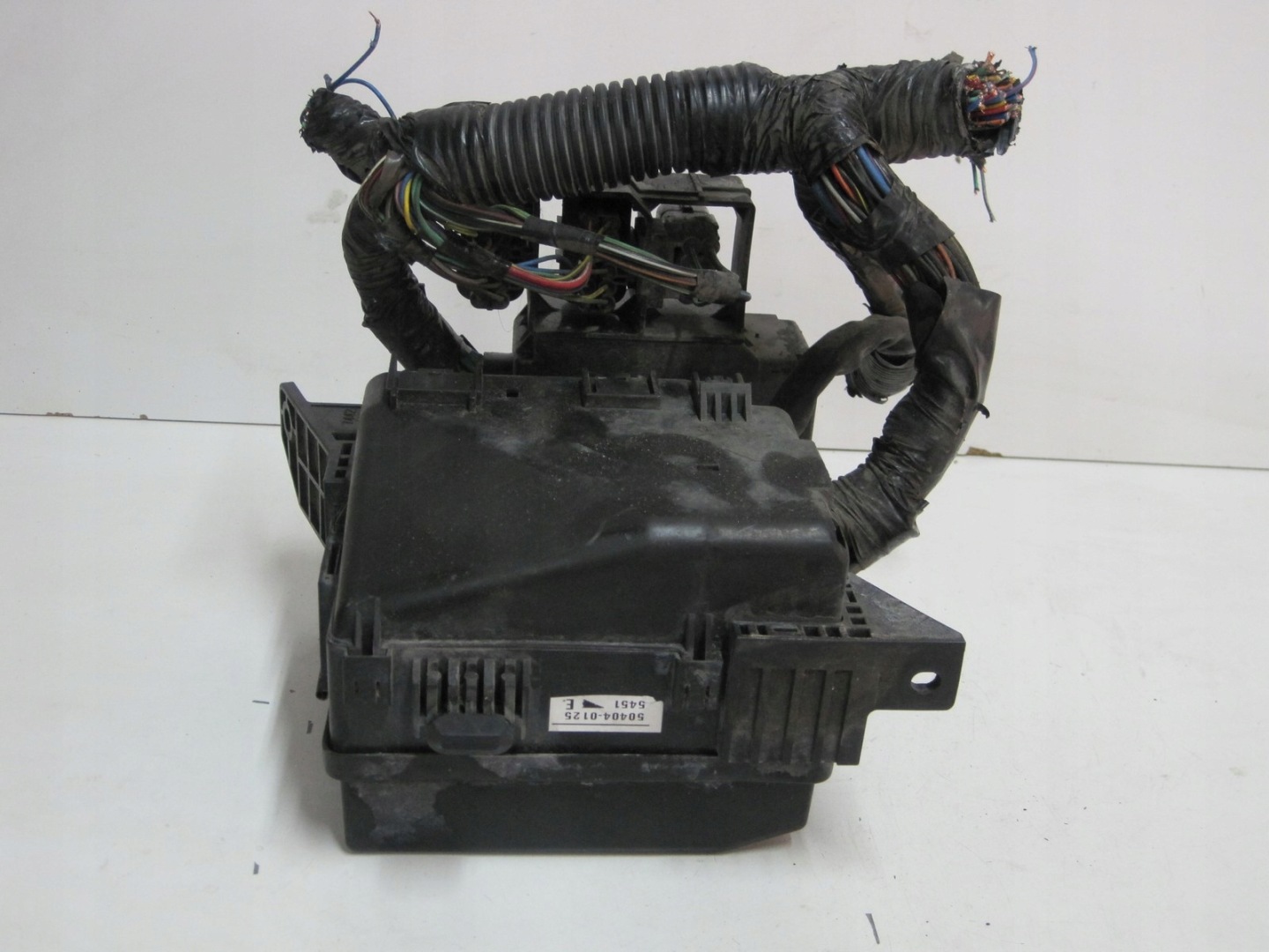 boîte à fusibles MITSUBISHI GRANDIS 07R 50404-0125