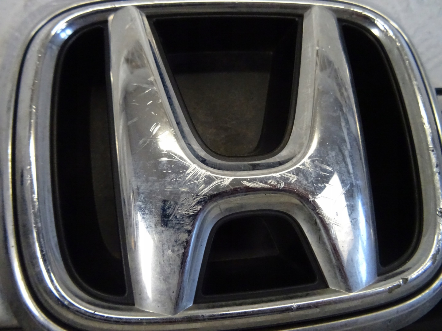 grille front front grill HONDA CRV CR-V 71121-TNY-G1