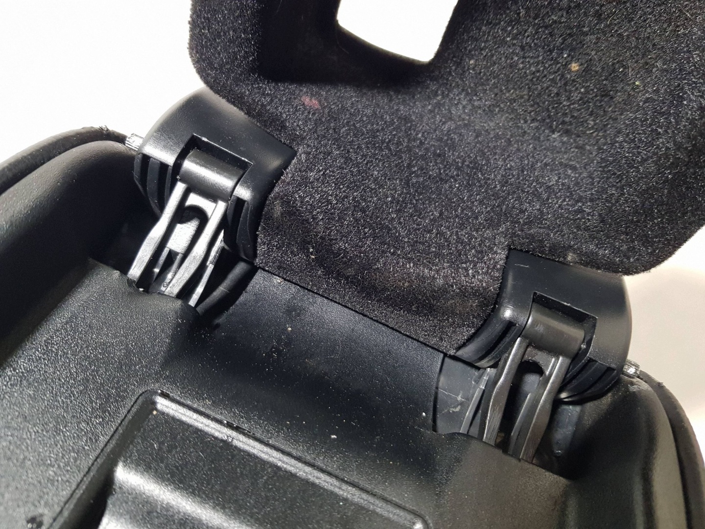 armrest tunelu Mercedes CLK W209