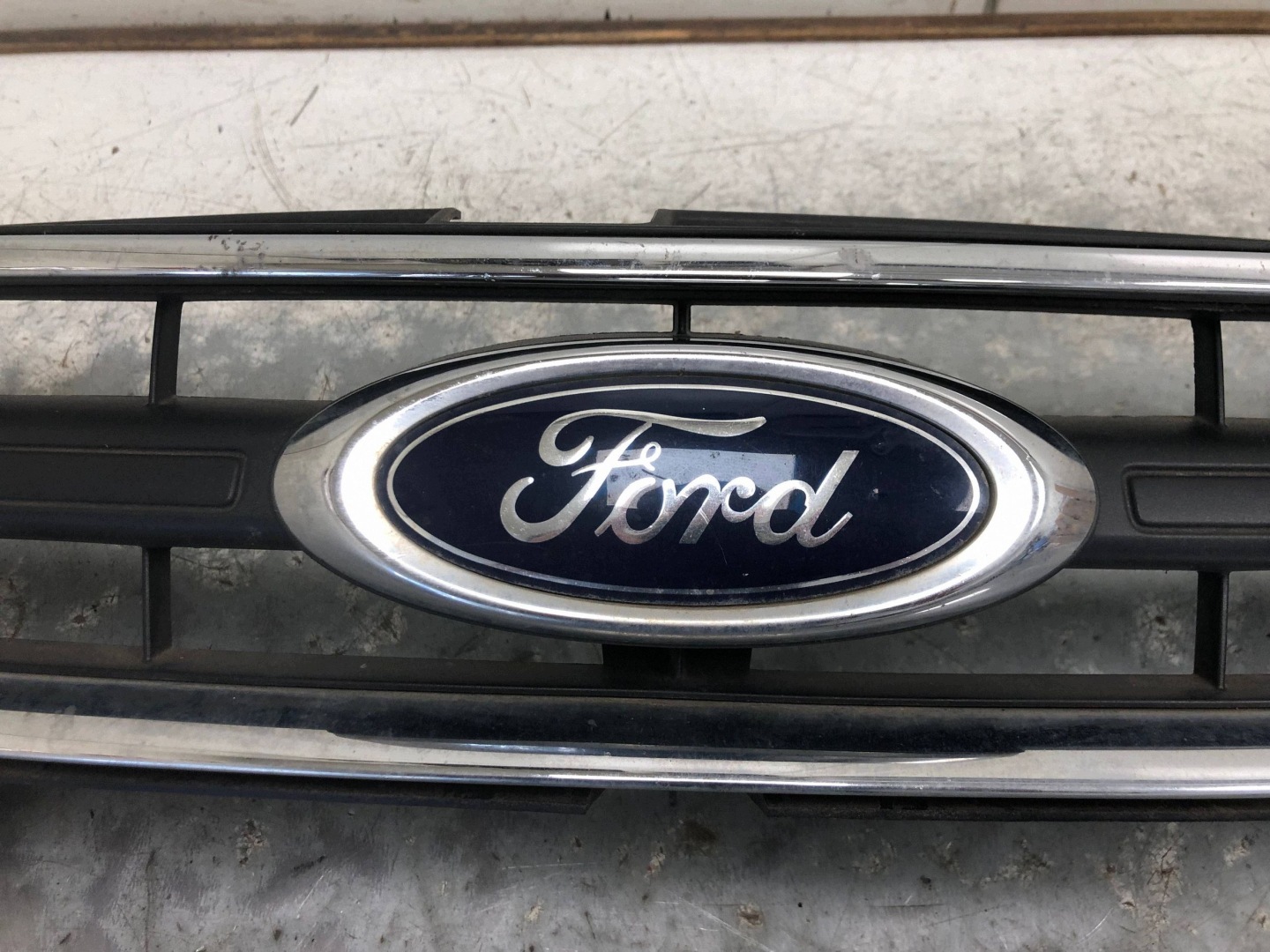Grill Grill FORD MONDEO MK4 LIFT BS71-8200-A