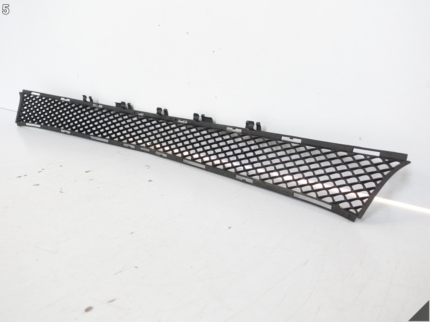 MERCEDES E-KLASA W213 C238 A238 16-20 grid central intake W bumper front