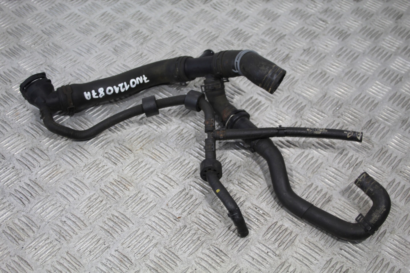 crijevo prijenos vode AUDI VW 7N0121087A