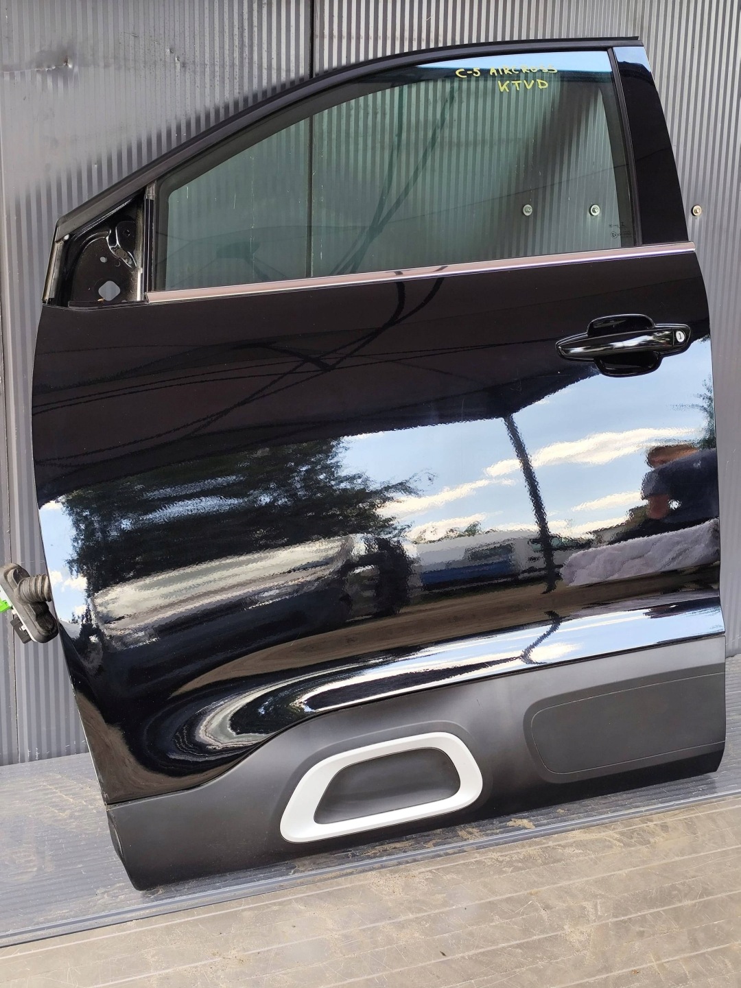 CITROEN C5 AIRCROSS door front left complete KTVD DEMONTAZ